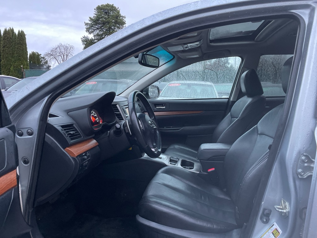 Photo 8 of this SUBARU OUTBACK