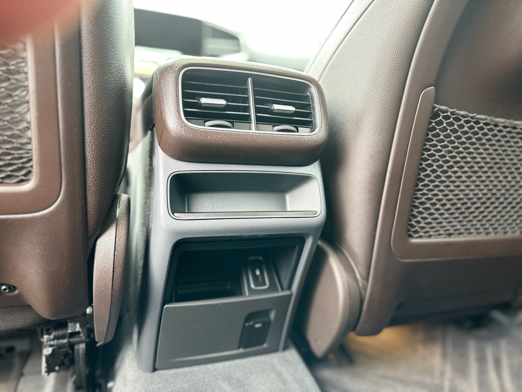 Photo 13 of this MERCEDES-BENZ GLE