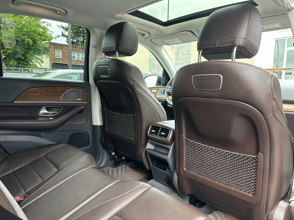 Photo 18 of this MERCEDES-BENZ GLE