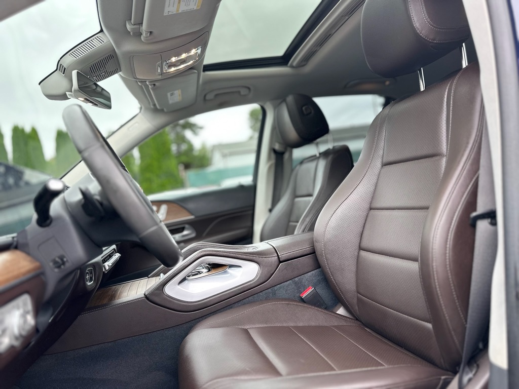 Photo 11 of this MERCEDES-BENZ GLE