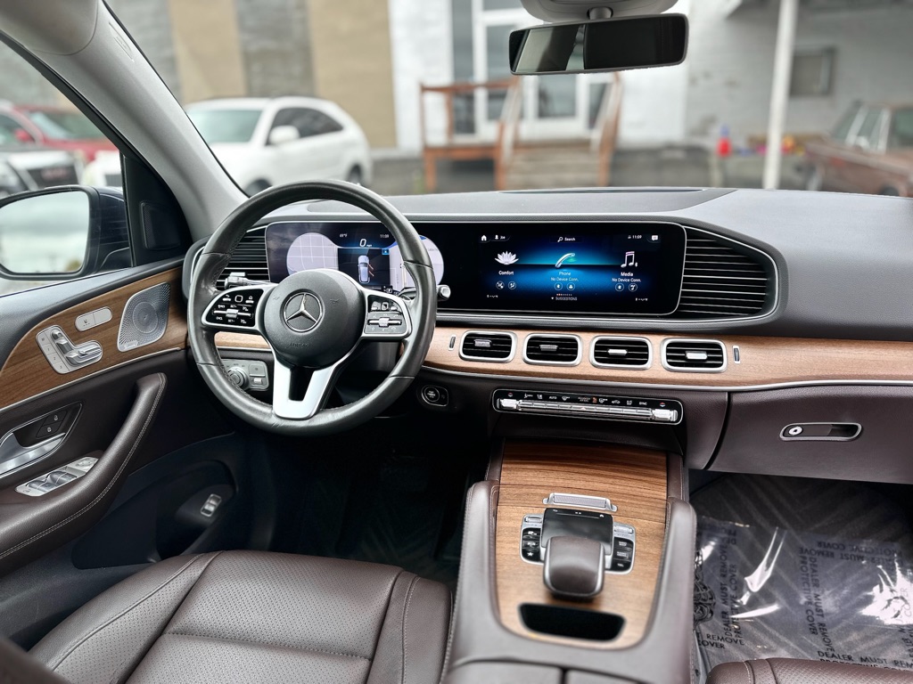 Photo 19 of this MERCEDES-BENZ GLE