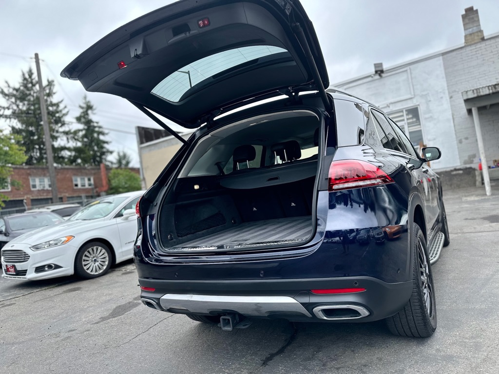 Photo 9 of this MERCEDES-BENZ GLE