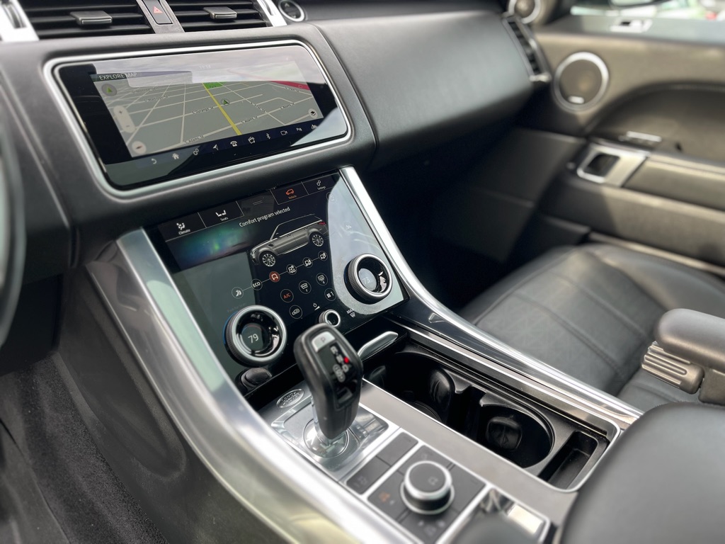Photo 16 of this LAND ROVER RANGE ROVER SPO