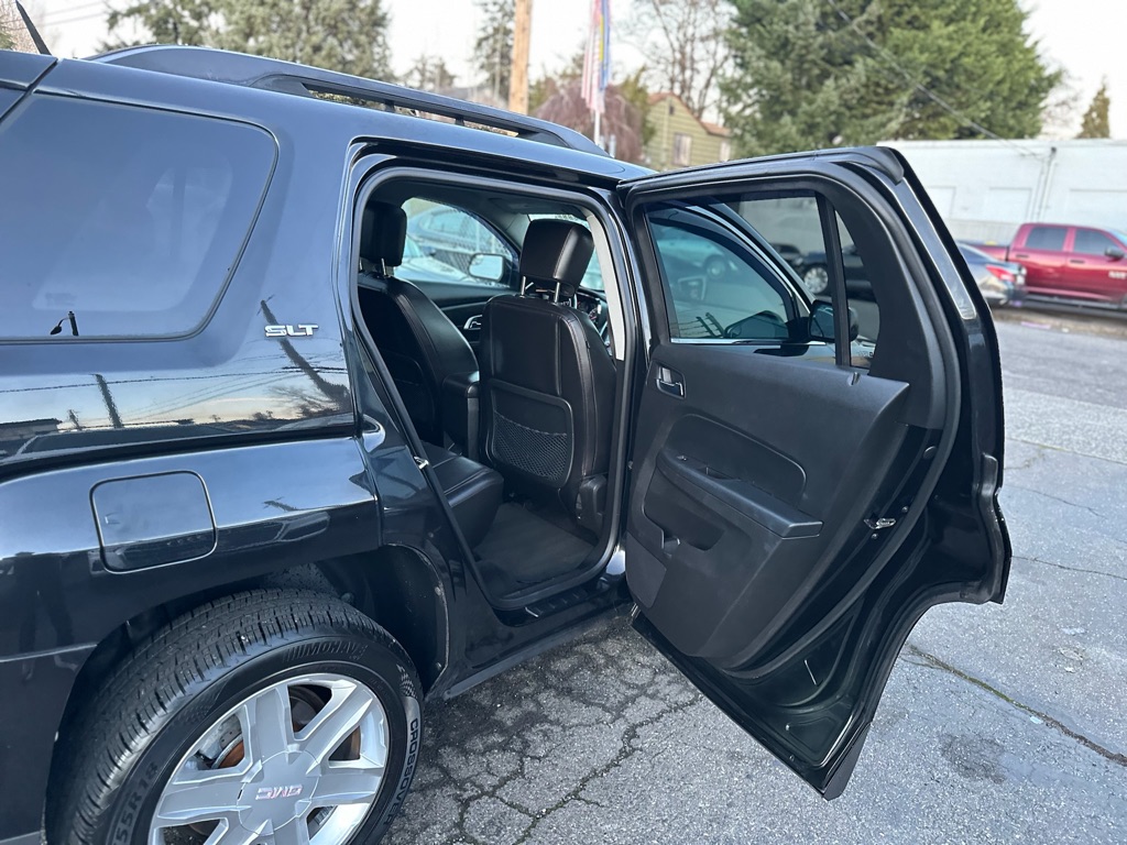 Photo 18 of this GMC TERRAIN