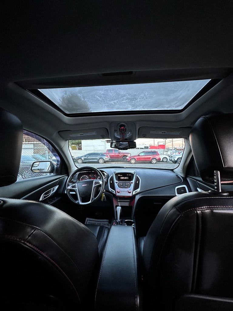 Photo 20 of this GMC TERRAIN