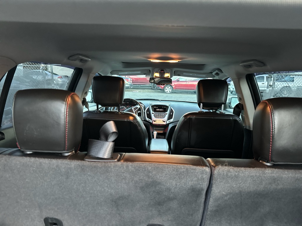 Photo 5 of this GMC TERRAIN