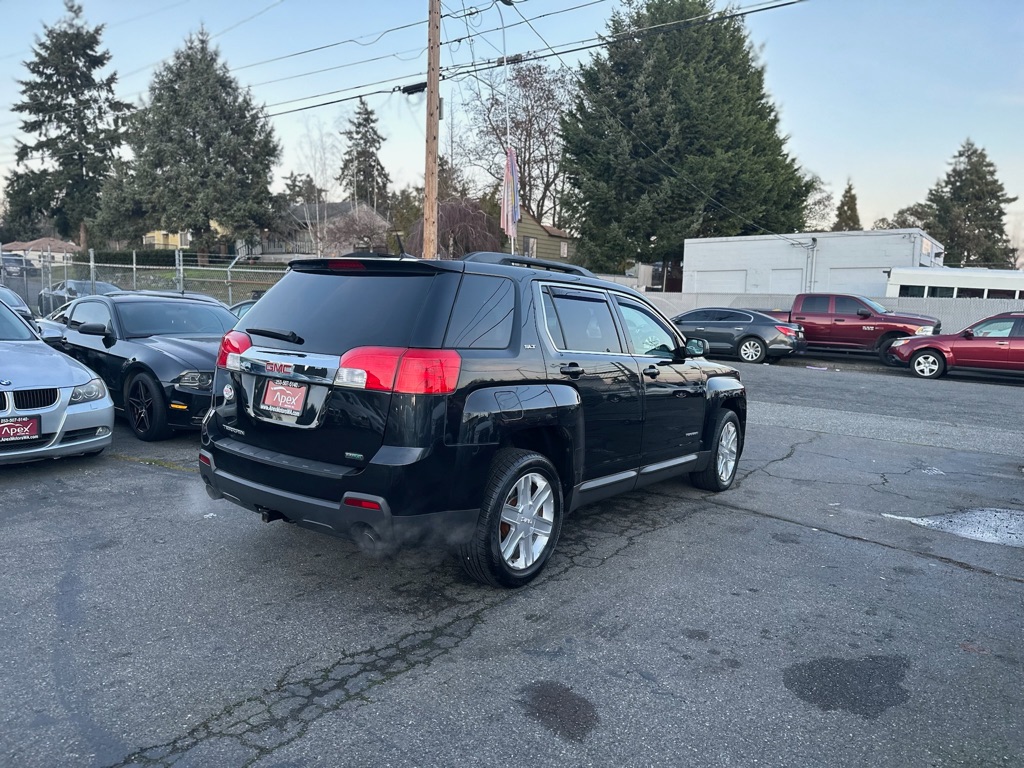 Photo 8 of this GMC TERRAIN