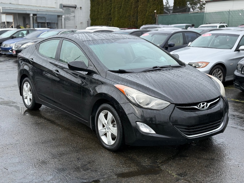 Photo 2 of this HYUNDAI ELANTRA