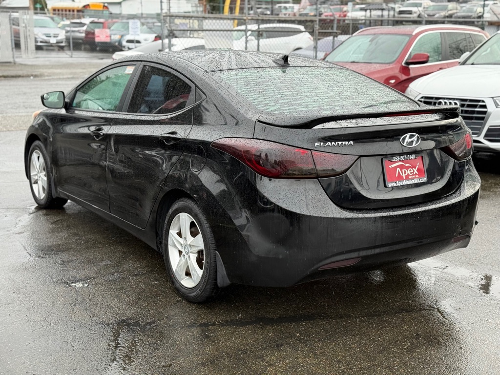 Photo 5 of this HYUNDAI ELANTRA