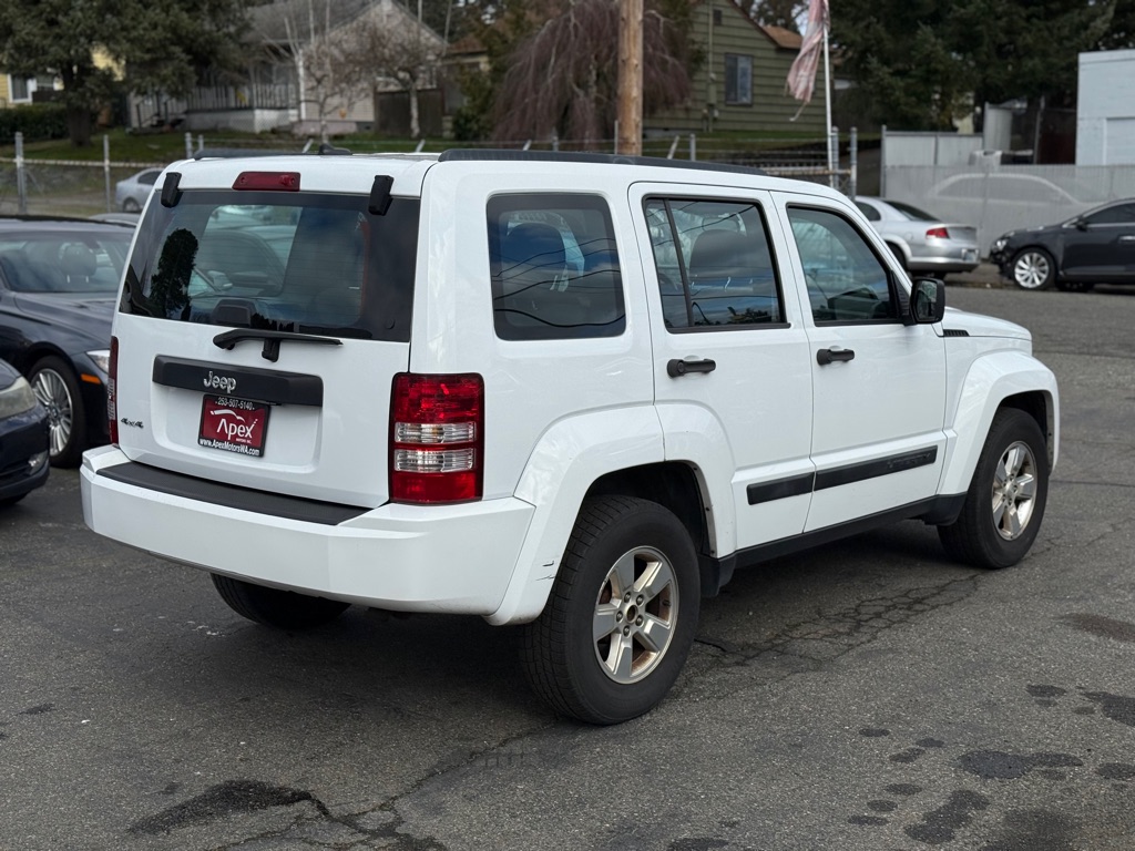 Photo 4 of this JEEP LIBERTY