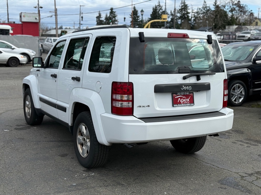 Photo 5 of this JEEP LIBERTY
