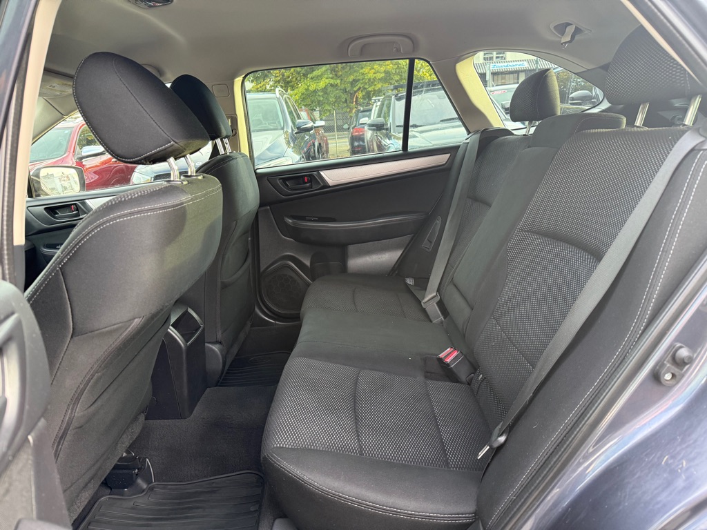 Photo 12 of this SUBARU OUTBACK