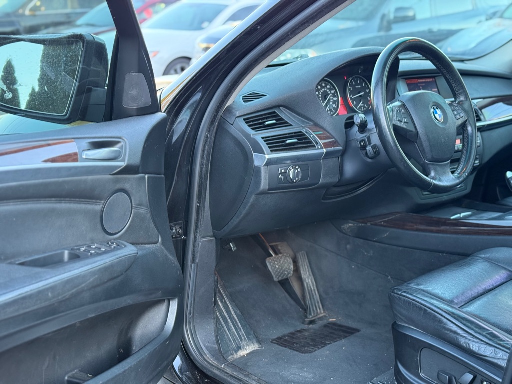 Photo 8 of this BMW X5