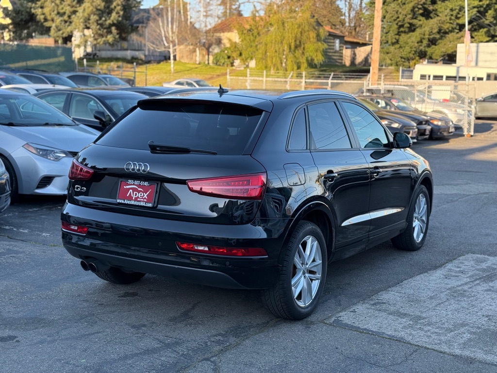 Photo 4 of this AUDI Q3