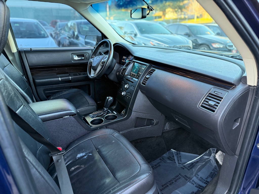 Photo 18 of this FORD FLEX