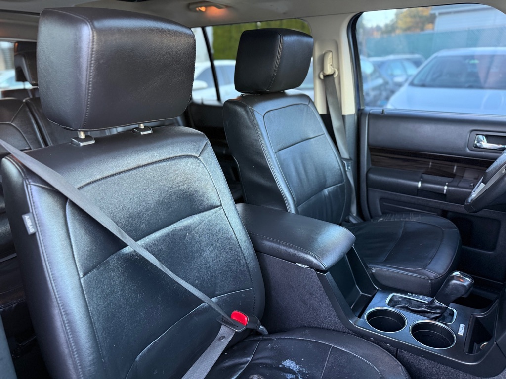 Photo 19 of this FORD FLEX