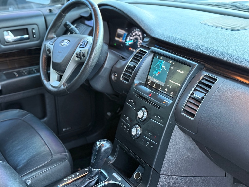 Photo 20 of this FORD FLEX