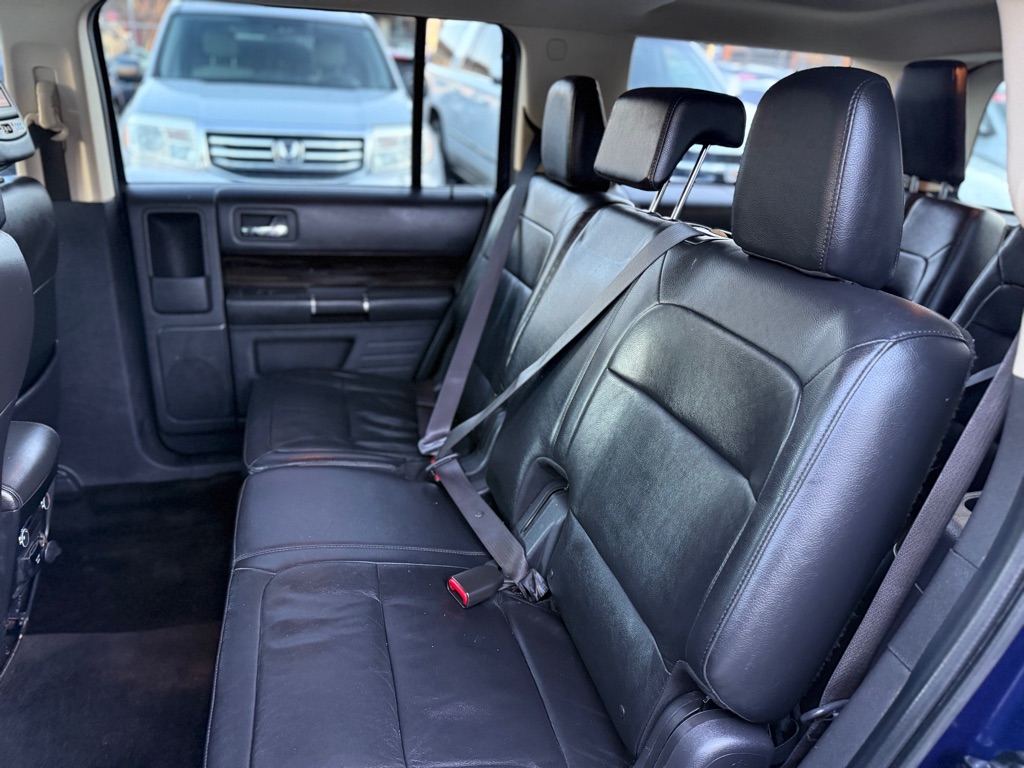 Photo 13 of this FORD FLEX