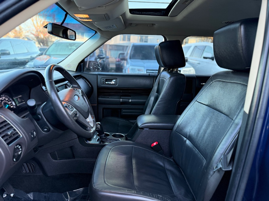 Photo 9 of this FORD FLEX
