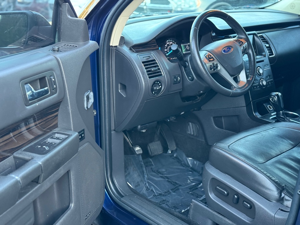 Photo 8 of this FORD FLEX