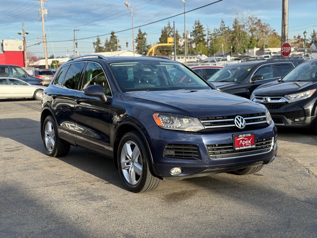 Photo 2 of this VOLKSWAGEN TOUAREG