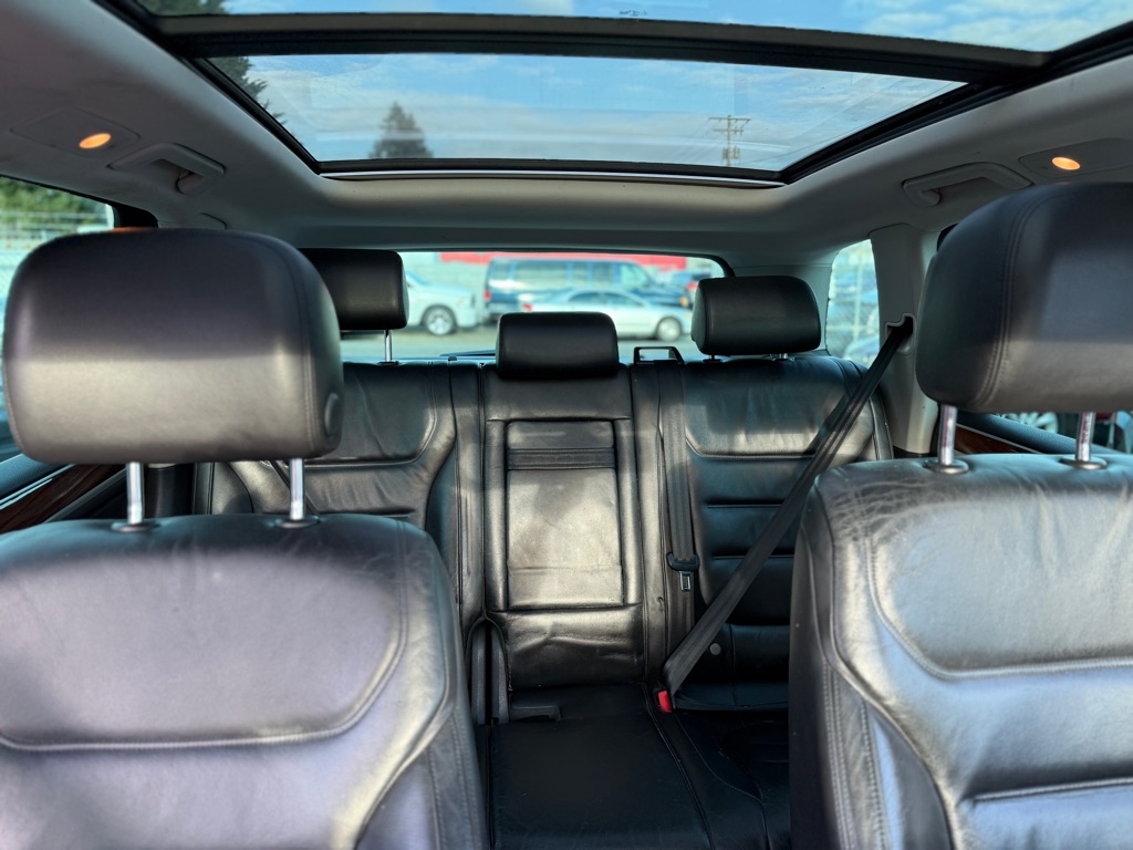 Photo 17 of this VOLKSWAGEN TOUAREG