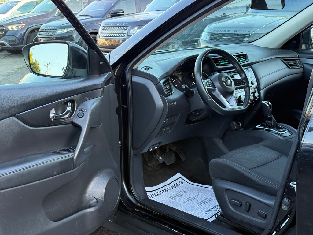 Photo 8 of this NISSAN ROGUE