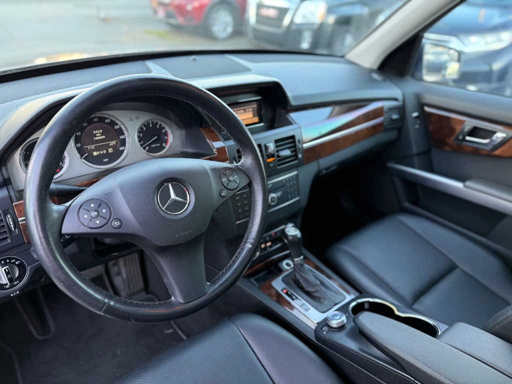 Photo 10 of this MERCEDES-BENZ GLK
