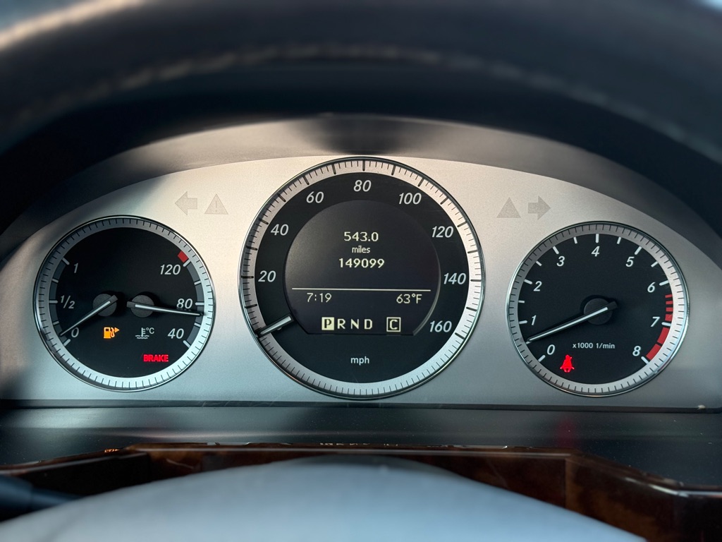 Photo 14 of this MERCEDES-BENZ GLK