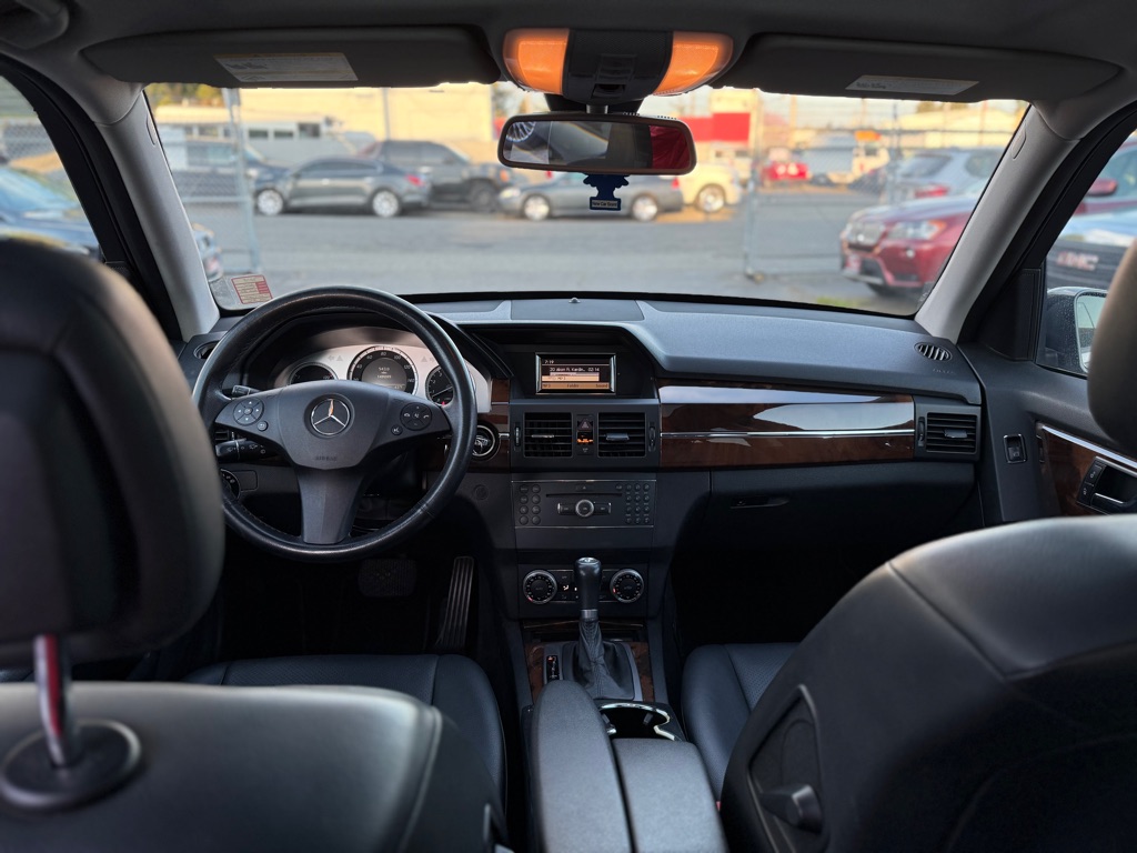 Photo 12 of this MERCEDES-BENZ GLK