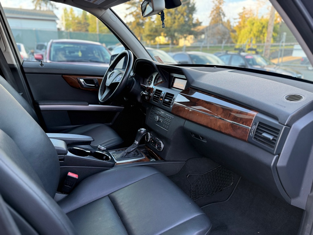 Photo 15 of this MERCEDES-BENZ GLK