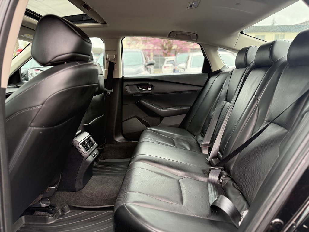 Photo 10 of this HONDA ACCORD HYBRID