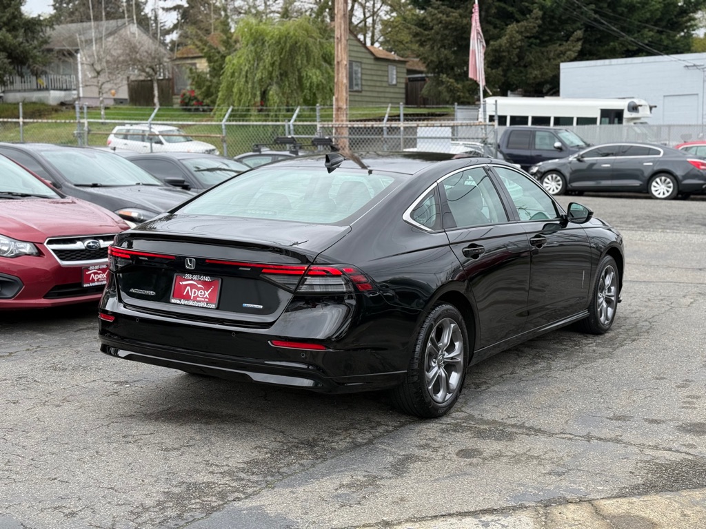 Photo 3 of this HONDA ACCORD HYBRID