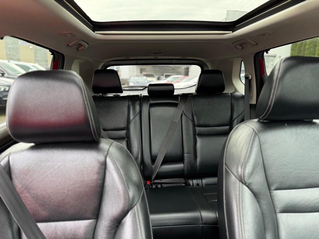 Photo 19 of this NISSAN ROGUE
