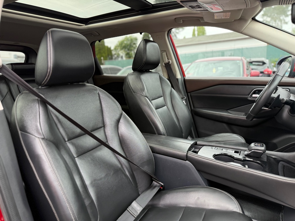 Photo 17 of this NISSAN ROGUE