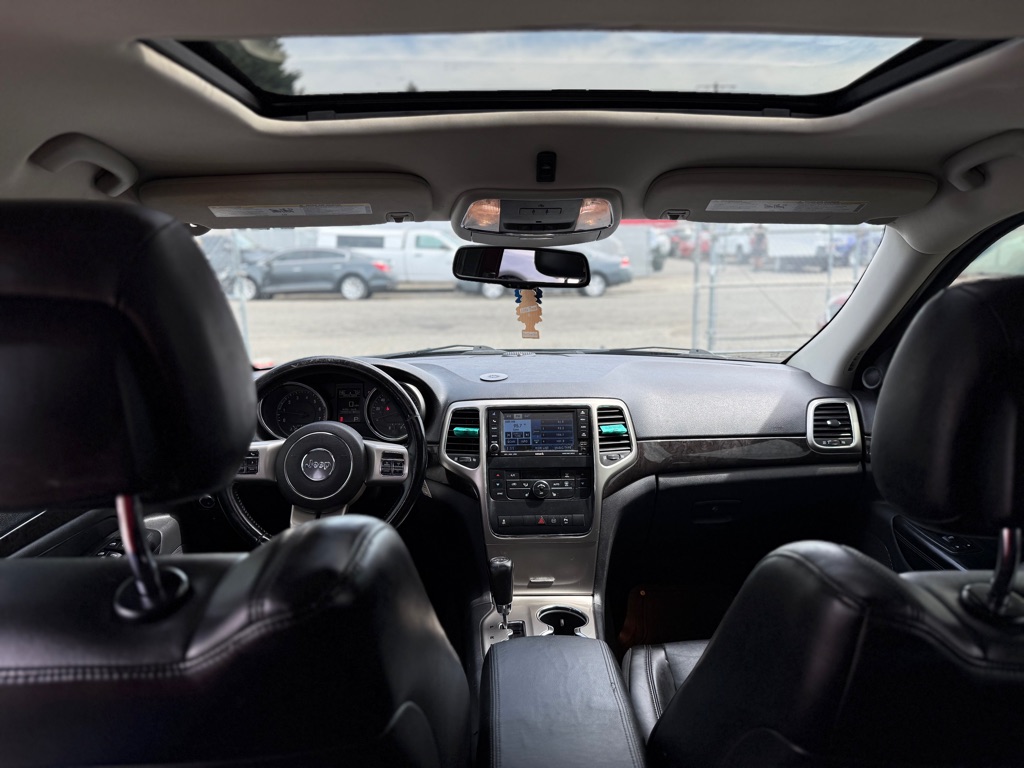 Photo 14 of this JEEP GRAND CHEROKEE