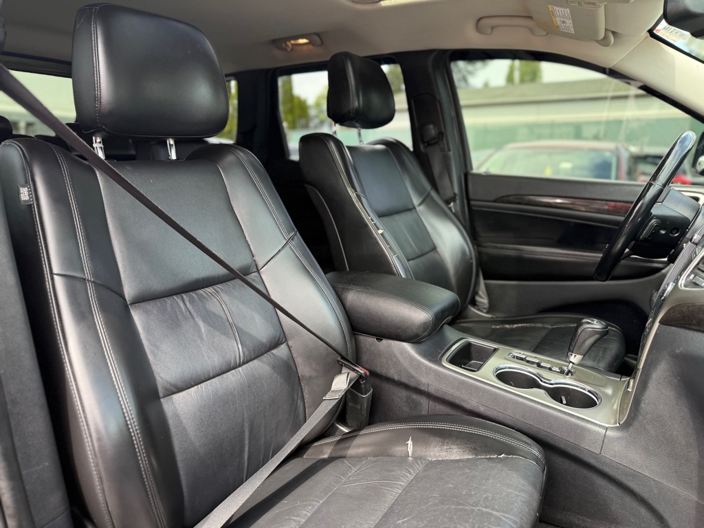 Photo 17 of this JEEP GRAND CHEROKEE