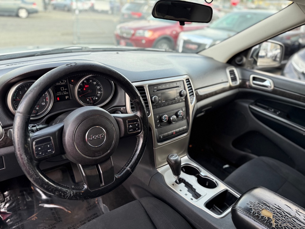 Photo 10 of this JEEP GRAND CHEROKEE