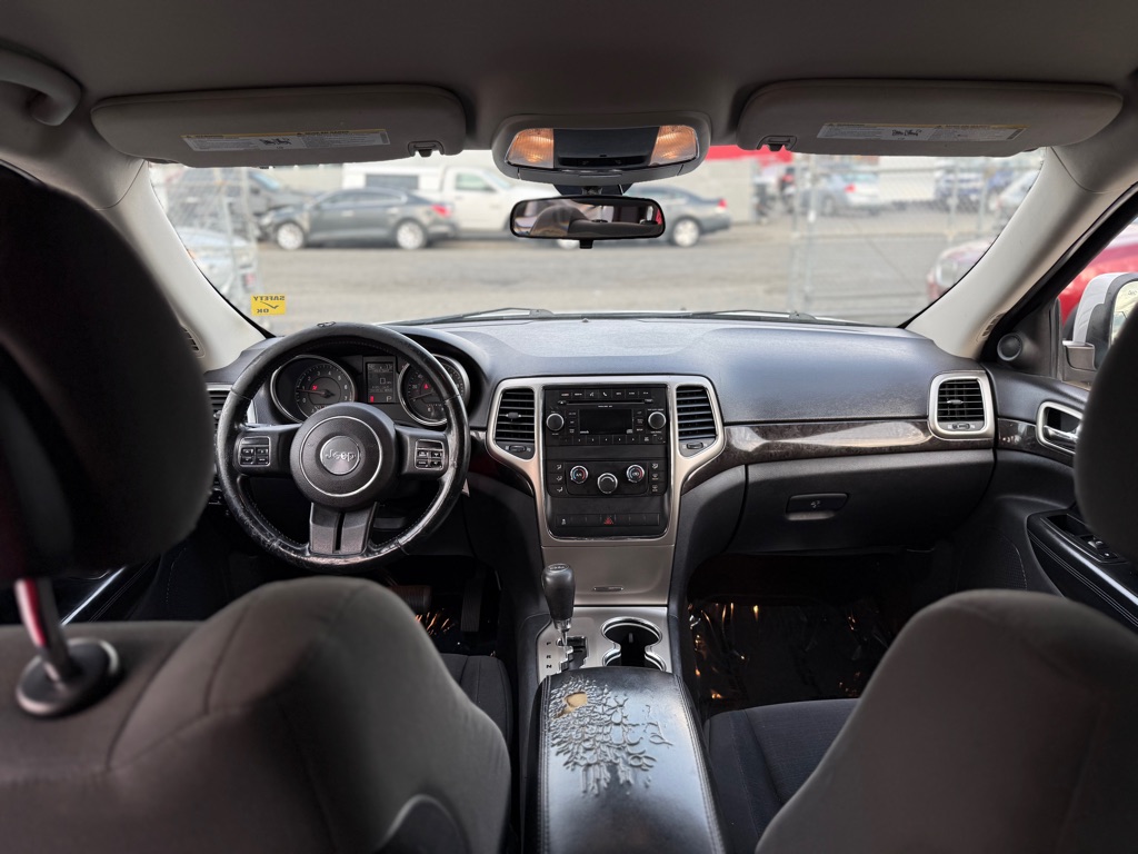 Photo 12 of this JEEP GRAND CHEROKEE