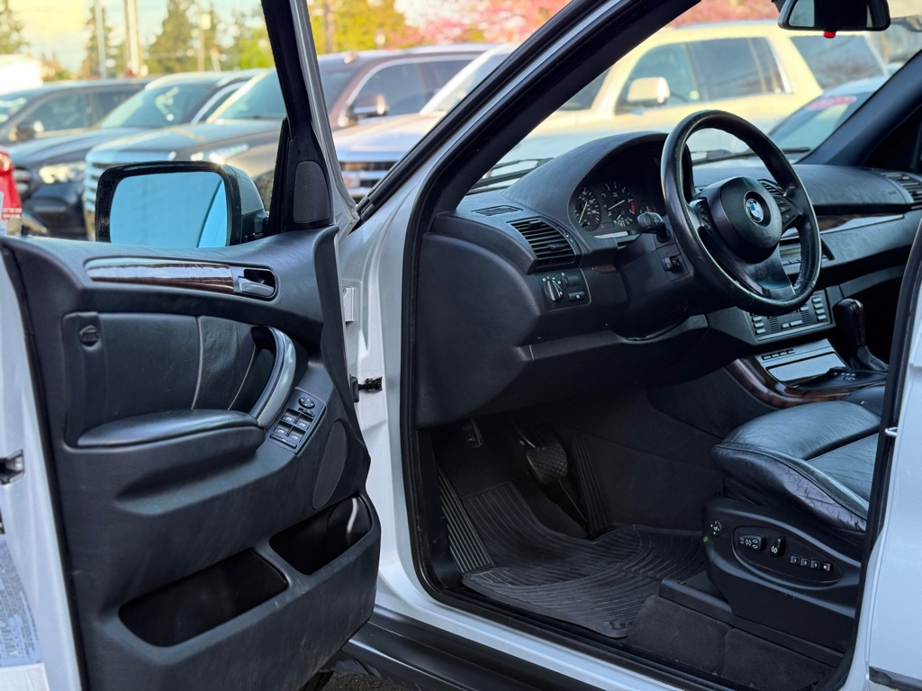 Photo 8 of this BMW X5