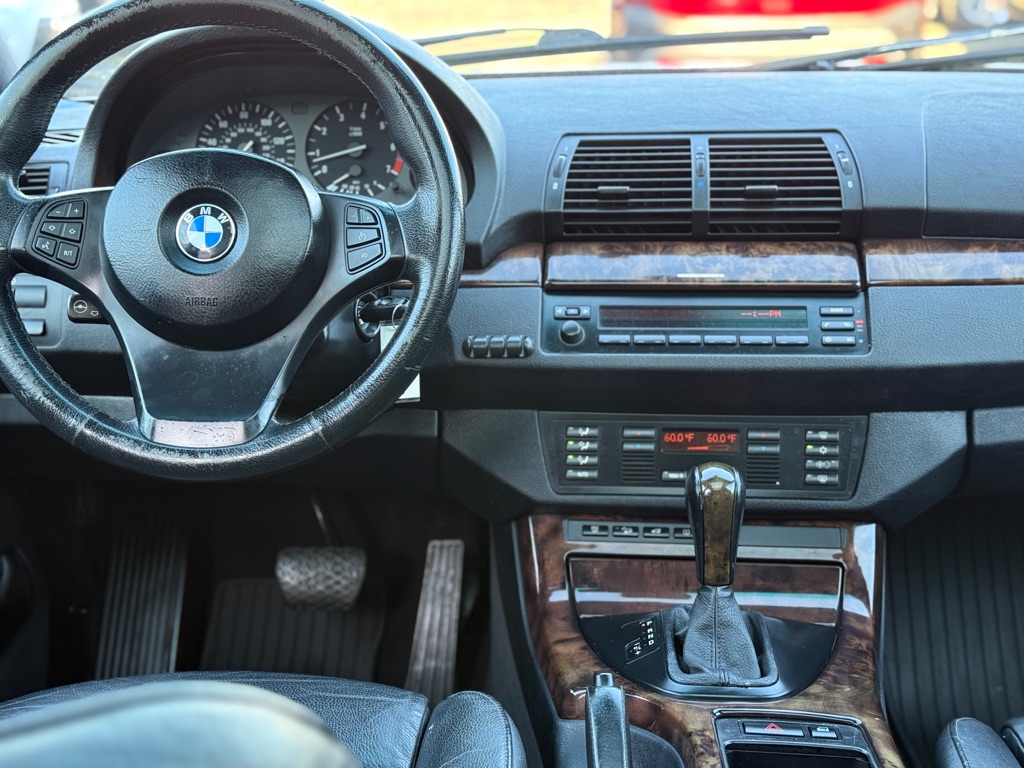 Photo 13 of this BMW X5