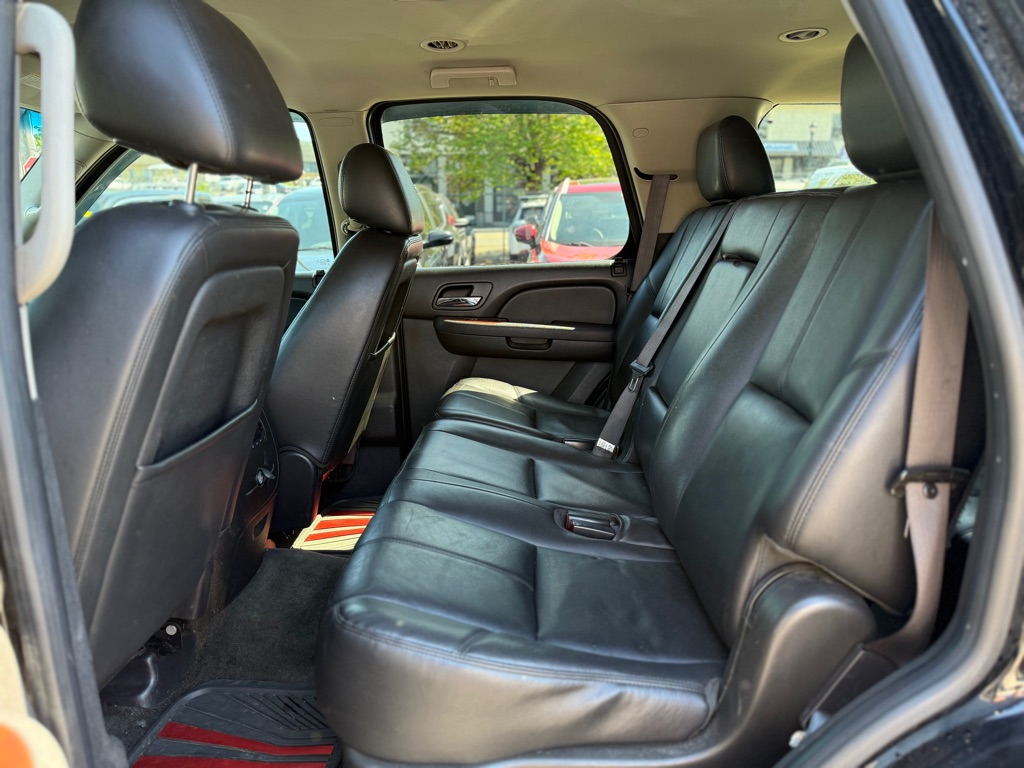 Photo 11 of this CHEVROLET TAHOE