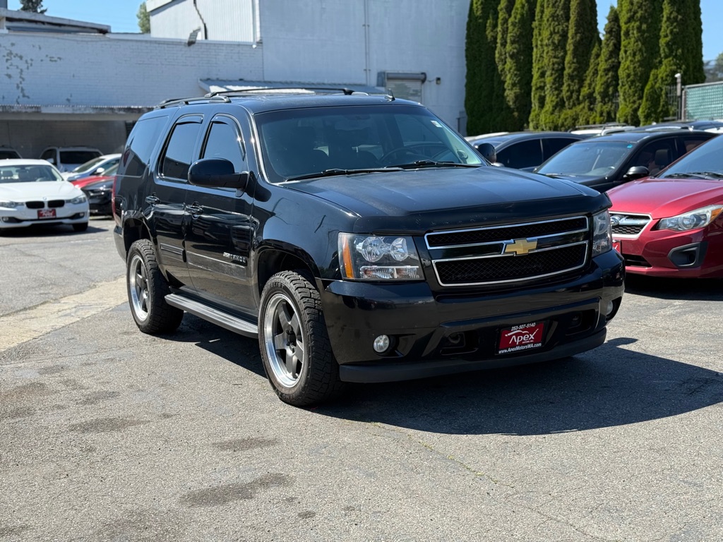 Photo 2 of this CHEVROLET TAHOE