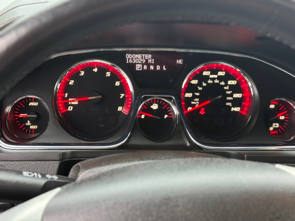Photo 11 of this GMC ACADIA