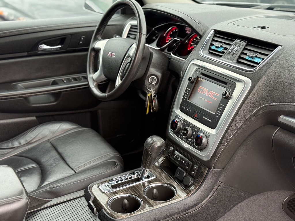 Photo 18 of this GMC ACADIA