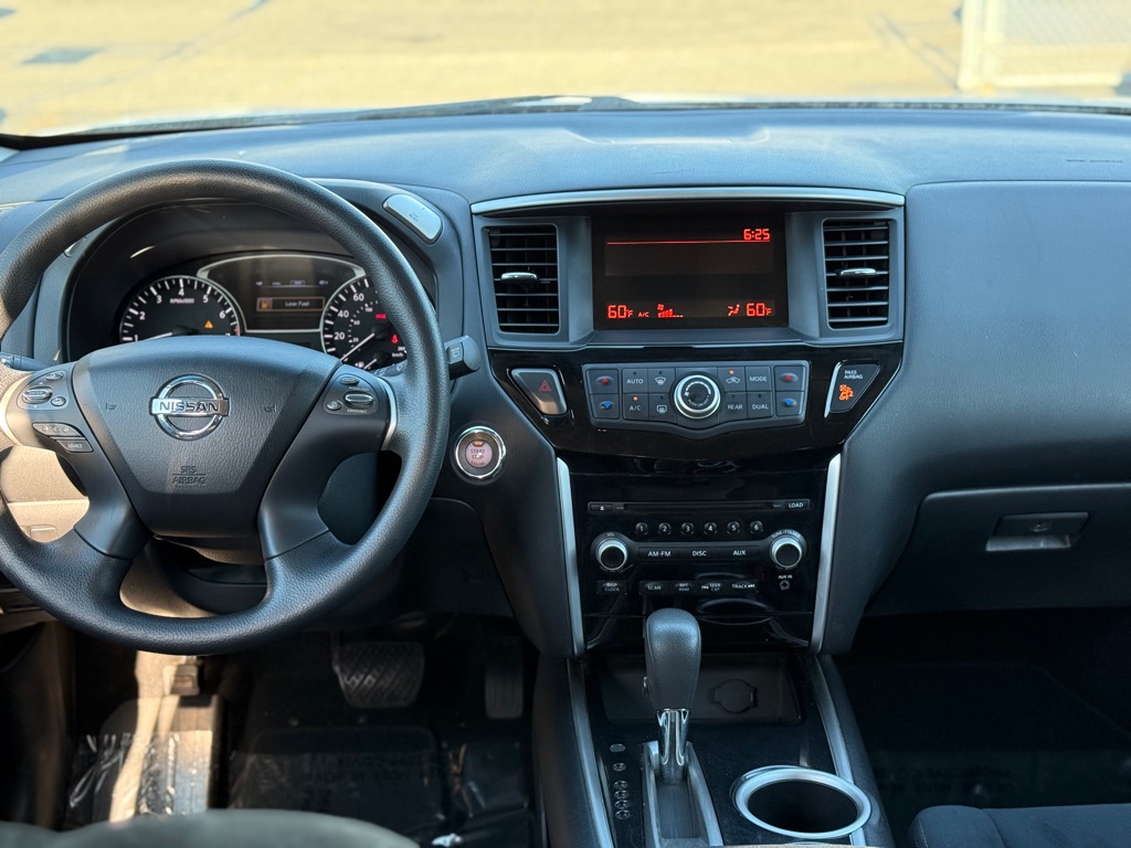 Photo 14 of this NISSAN PATHFINDER