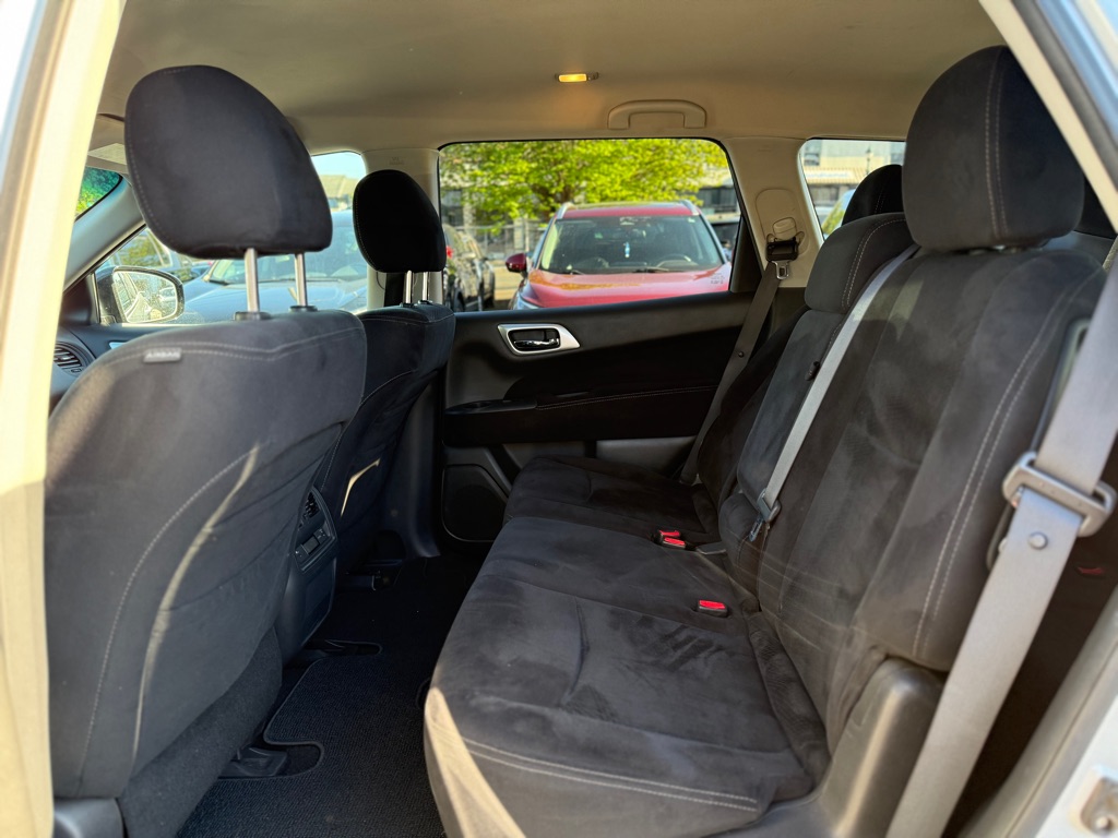 Photo 11 of this NISSAN PATHFINDER