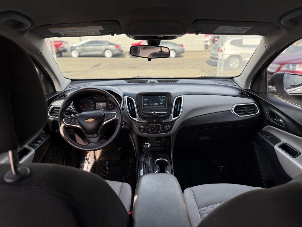 Photo 12 of this CHEVROLET EQUINOX
