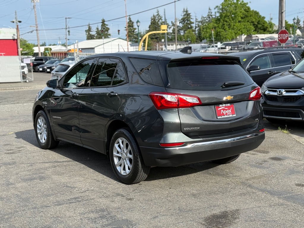 Photo 5 of this CHEVROLET EQUINOX