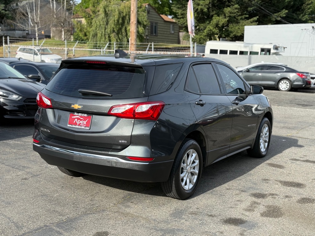 Photo 4 of this CHEVROLET EQUINOX